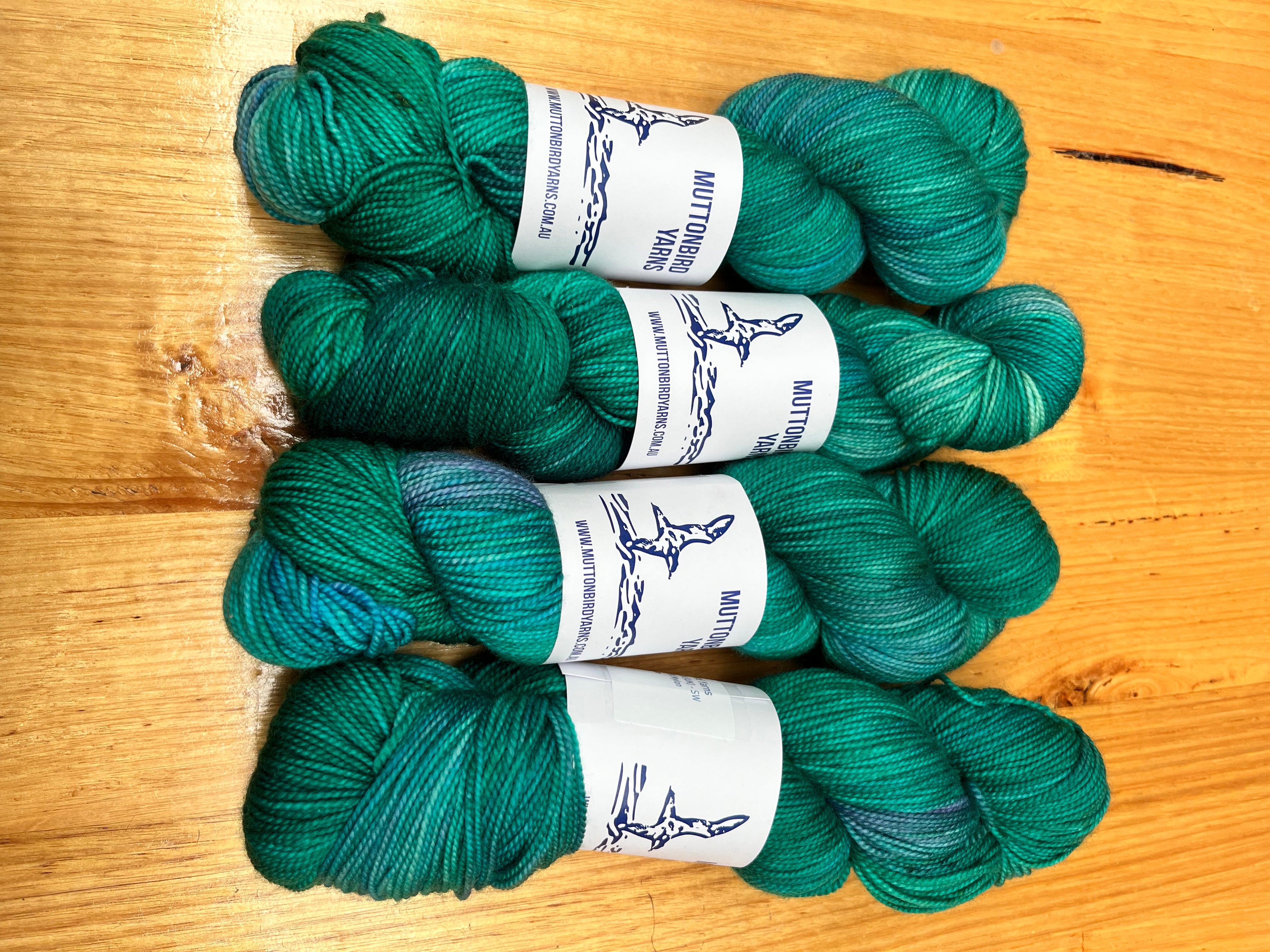 4ply/Fingering - Astroturf Unicorn - High Twist